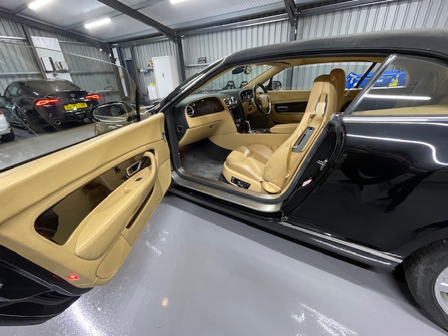 [CCK vehicle showroom photos]