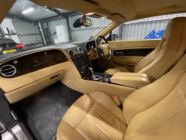 [CCK vehicle showroom photos]