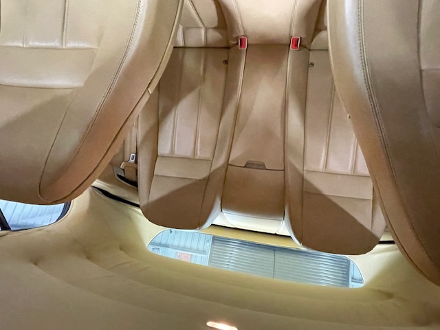 [CCK vehicle showroom photos]