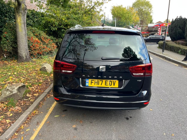 [CCK vehicle showroom photos]