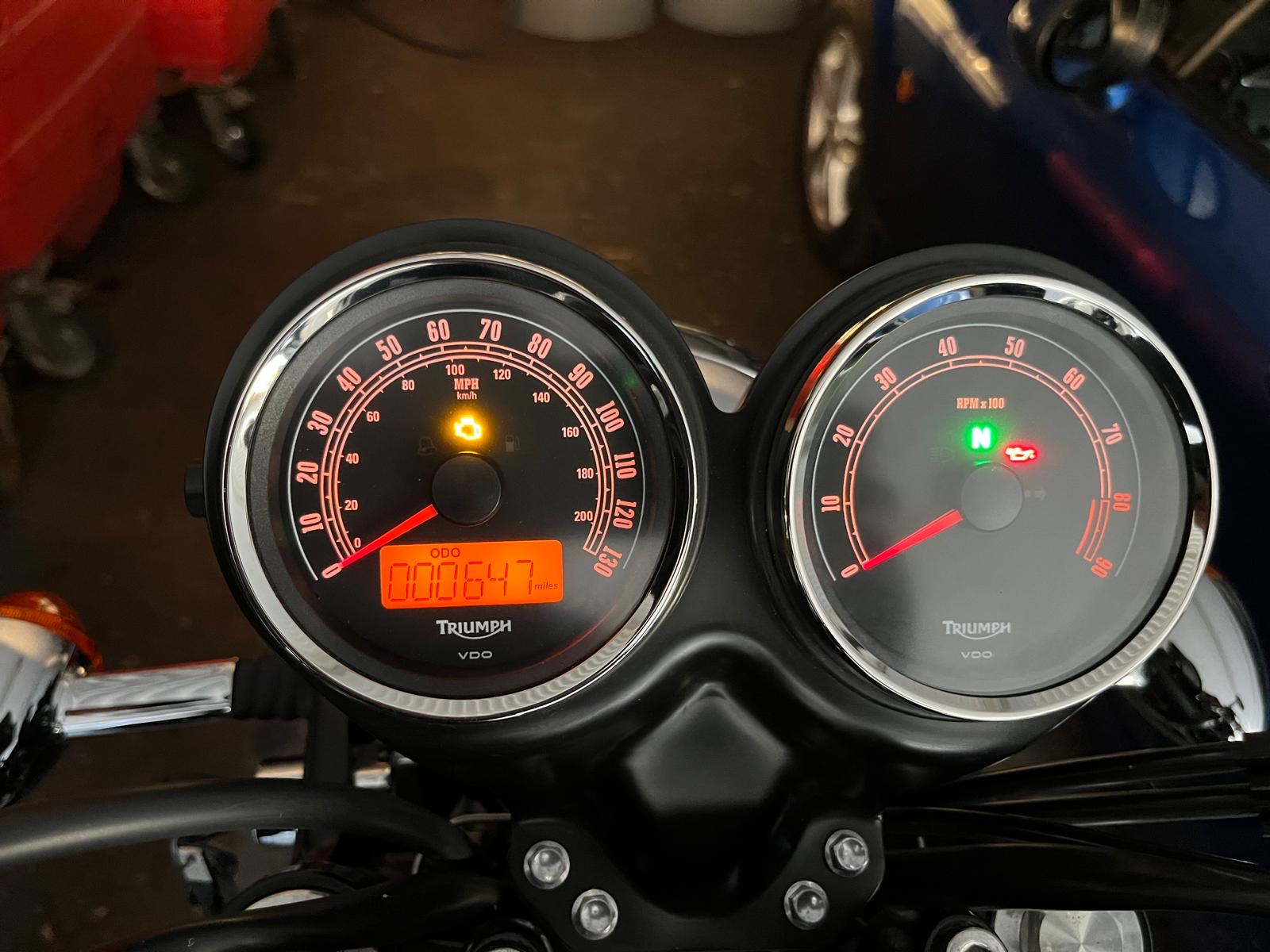 [CCK vehicle showroom photos]